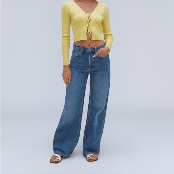 Everlane Jewelry - Everlane baggy jeans 24 fits like 25 denim color Ricky